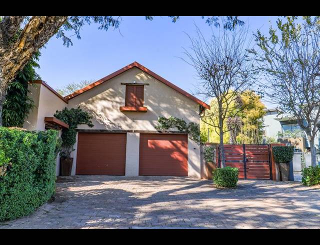 7 BEDROOM HOUSE FOR SALE IN MIDSTREAM ESTATE